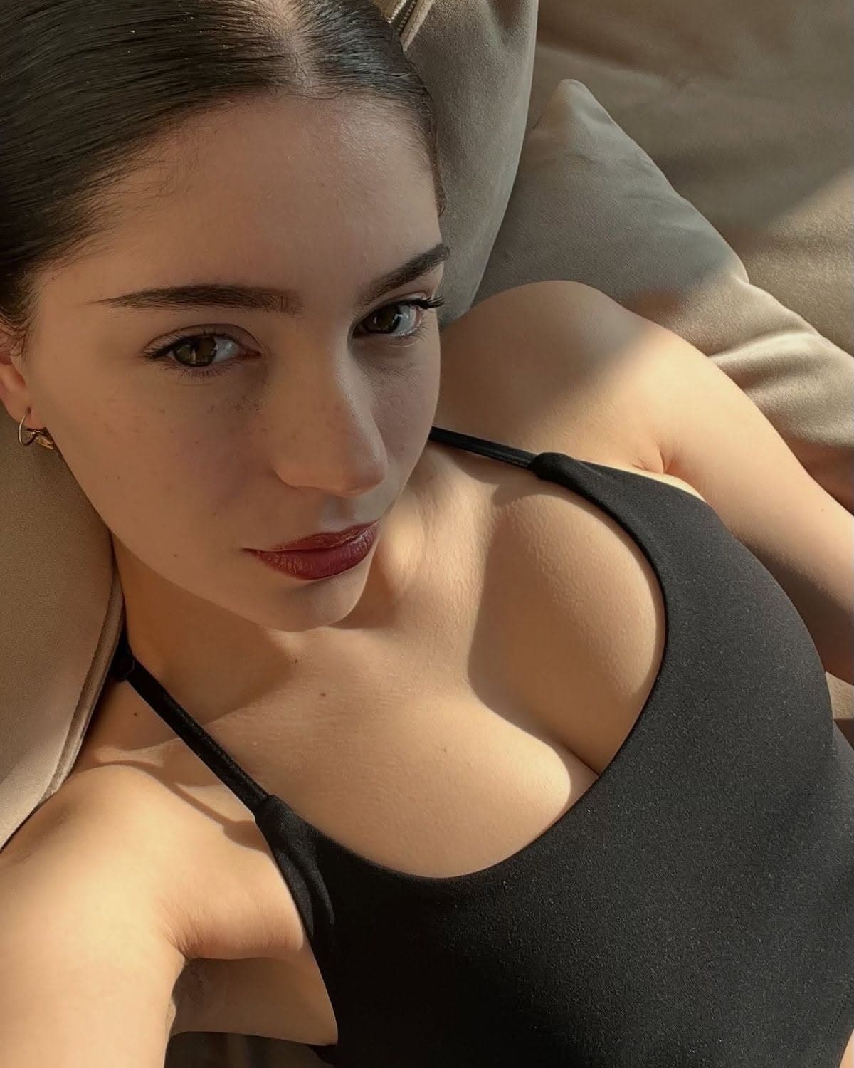 Nina S. Escort İstanbul - Fotoğraf 1 / 6