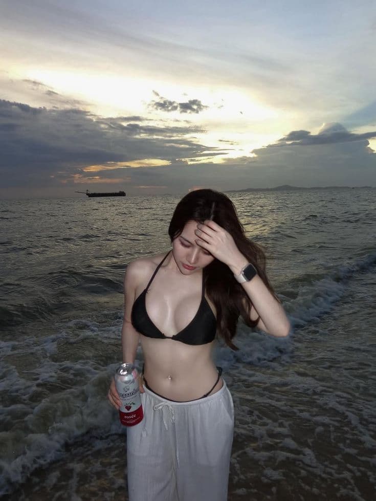 Sonya L. Escort İstanbul - Fotoğraf 1 / 5